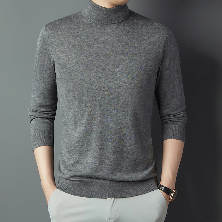 Turtleneck sweater made of silk and merino wool