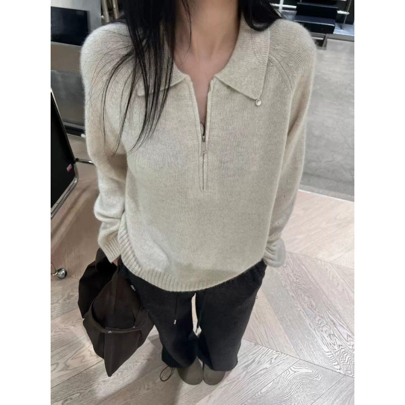 Knitted pullover with polo collar and zipper