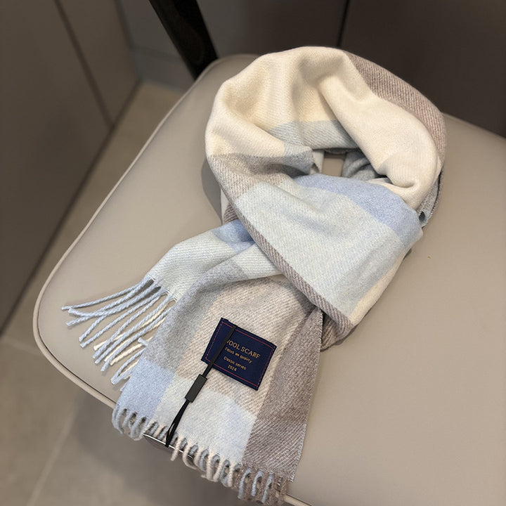 Classic wool scarf with check pattern, 190x33cm
