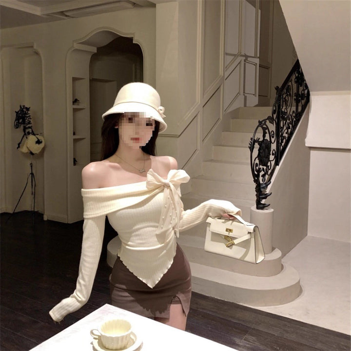 Off-the-shoulder knit sweater with bow, long sleeve