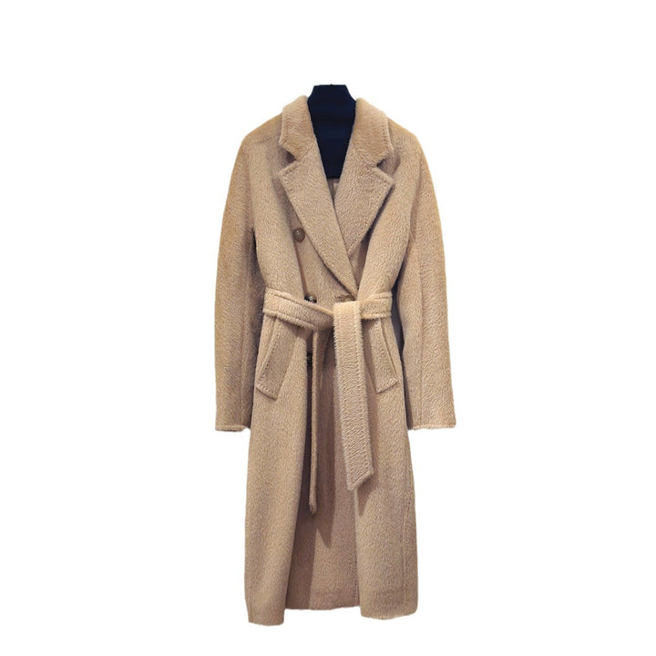Long women's coat made of alpaca wool, handcrafted