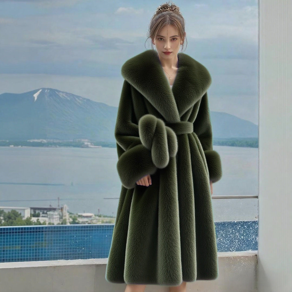 Long women's coat with faux fur collar