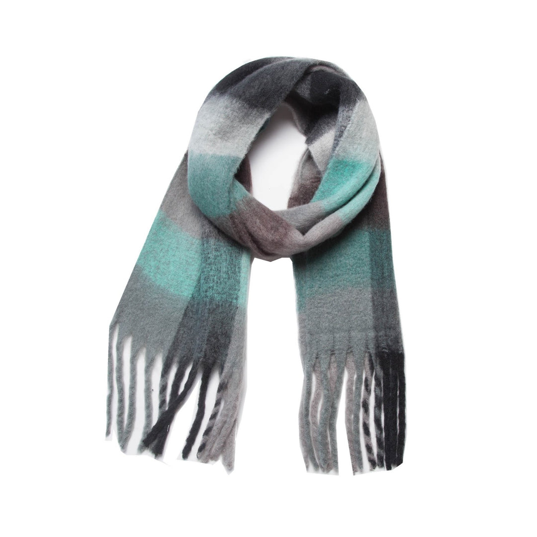 Thick scarf with fringes, checked