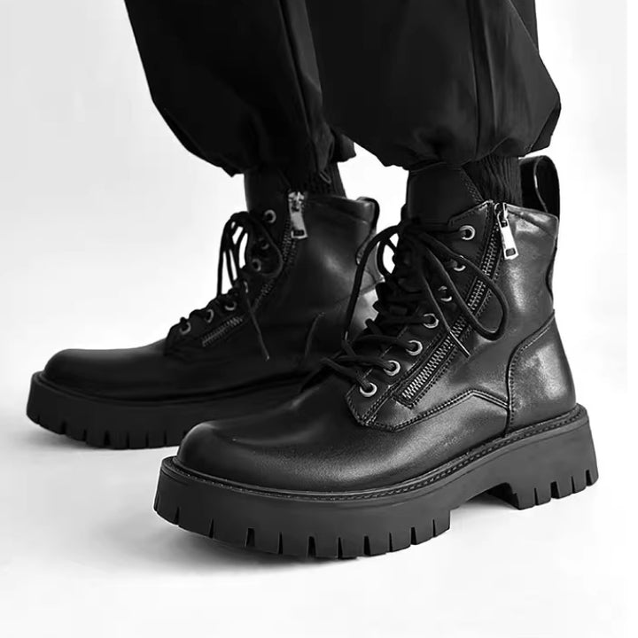 Men's boots in British style, leather, with side zipper