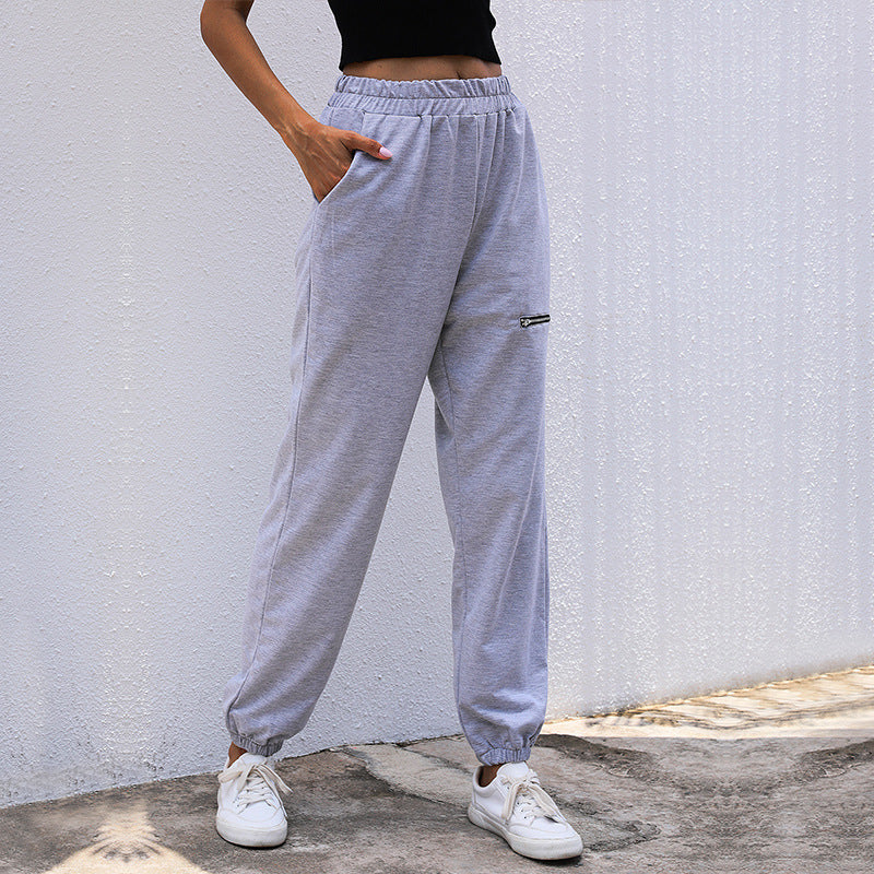 Women's jogger pants in relaxed fit with elastic waistband, ankle cuffs and pockets Mune Fashion
