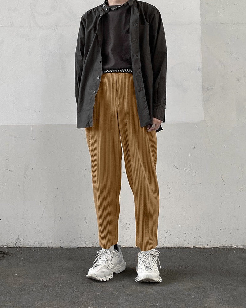 Men's cord trousers in relaxed tapered cut with fine corduroy texture Mune Fashion