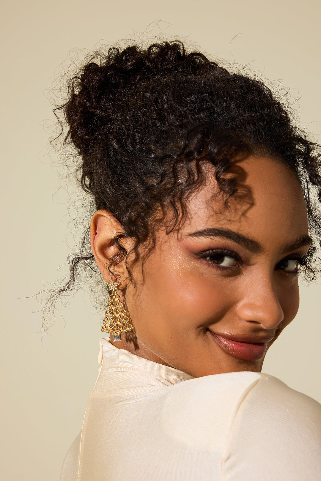 Mune | Faux Diamond Christmas Tree Shaped Earrings