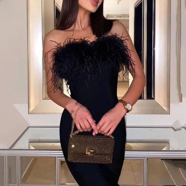 Mune | Elegant Strapless Dress With Feathers