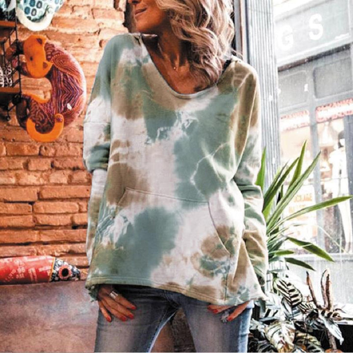 Women Oversize Batik Sweater with V-Neck and Kangaroo Pocket Mune Fashion