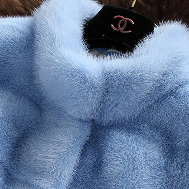 Women's Faux Fur Jacket with Modern Cut and High Collar Mune