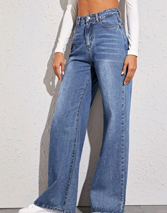 Women's high-waisted wide denim jeans with extra wide leg and raw hem Mune Fashion