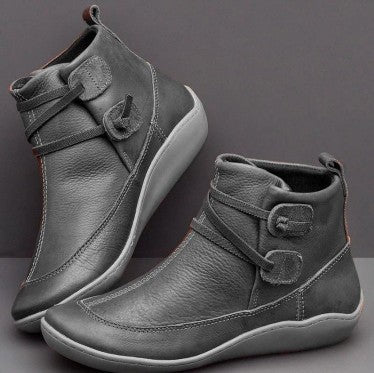Ladies ankle-high casual ankle boots made of soft synthetic leather with padded comfort footbed and decorative Velcro straps Mune Fashion