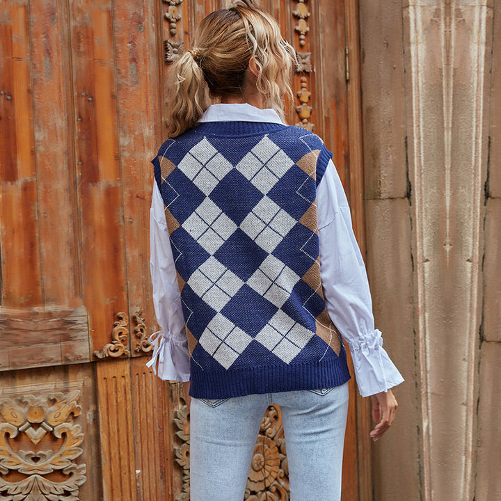 Women's Sleeveless Argyle Knit Vest with V-Neck and Retro Diamond Pattern Mune Fashion