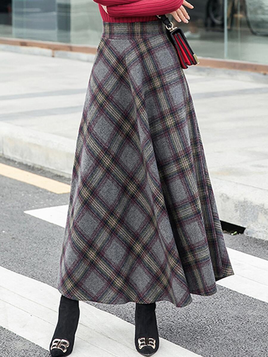 Ladies Elegant Checkered Skirt Made Of High-Quality Wool Blend with High Waist Mune