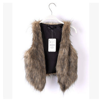Women's Trendy Faux Fur Vest In Modern Cut Mune