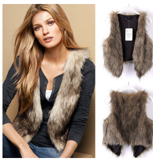 Women's Trendy Faux Fur Vest In Modern Cut Mune