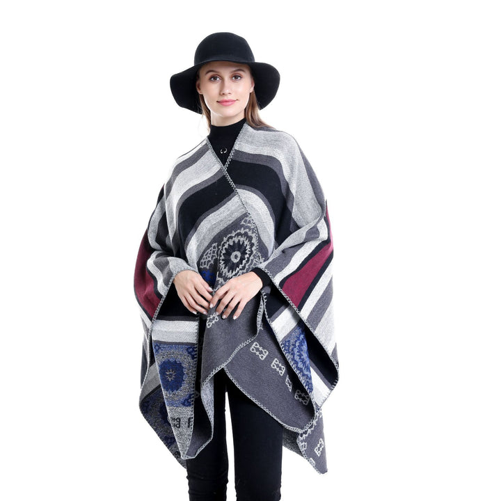 Women Oversize Ruana Poncho with V-neck and ornamental Jacquard weaving Mune Fashion