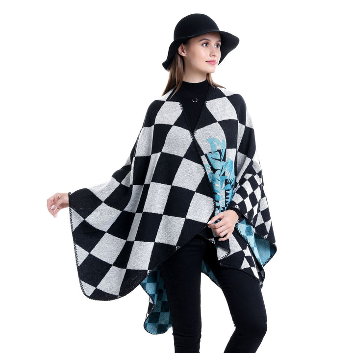 Women's Oversize Ruana in Jacquard with Check Pattern and Floral Allover Print