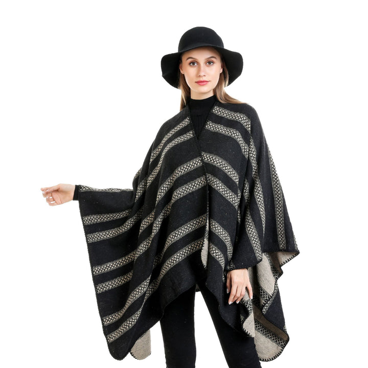 Ladies Oversize Ruana with graphic longitudinal jacquard stripes and open kimono fall Mune Fashion