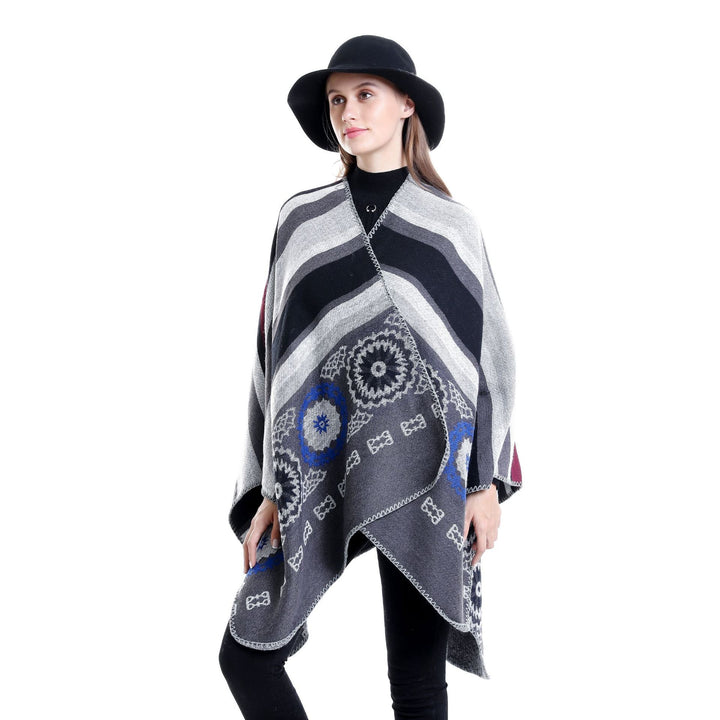 Women Oversize Ruana Poncho with V-neck and ornamental Jacquard weaving Mune Fashion