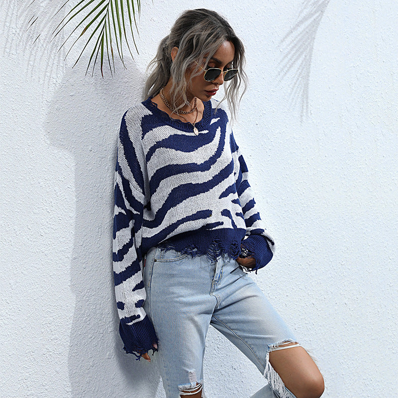 Women's Oversized Knit Sweater with ZMune Fashion Pattern, Destroyed Hem & Wide Cut Mune Fashion