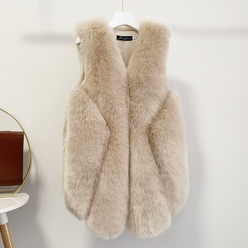 Ladies faux fur vest with long pile fur, waist-length A-line and padded inner finish Mune Fashion
