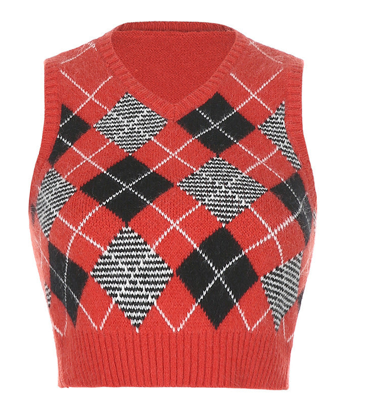 Women's sleeveless short knitted vest with diamond pattern and V-neck Mune Fashion