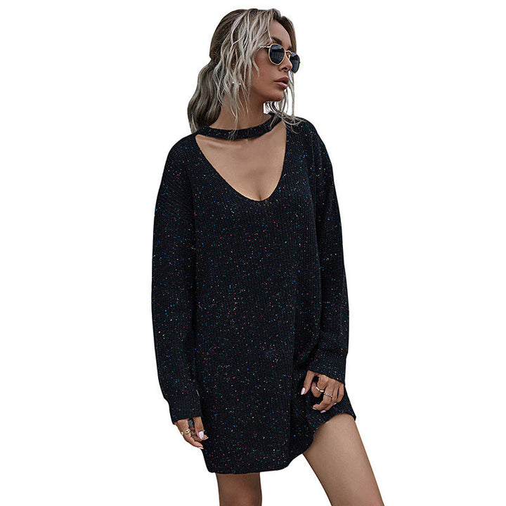 Women’s figure-hugging short knitted dress with choker neckline, V-neck and glitter structure Mune Fashion