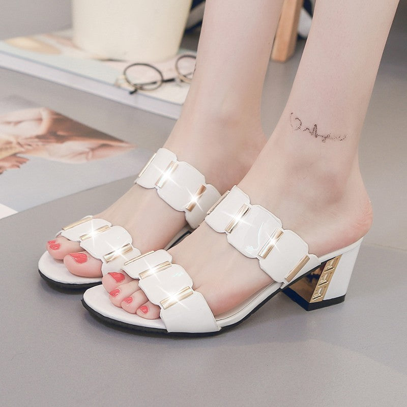 Ladies nan patent sandals with two wide decorative straps and gold-accented block heel Mune Fashion