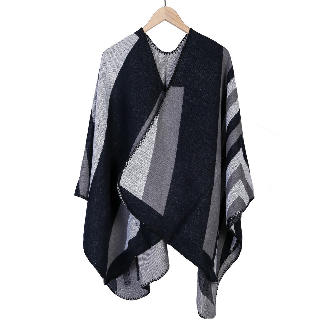 Women's Oversize Ruana with graphic block pattern and decorative overlock seam Mune Fashion
