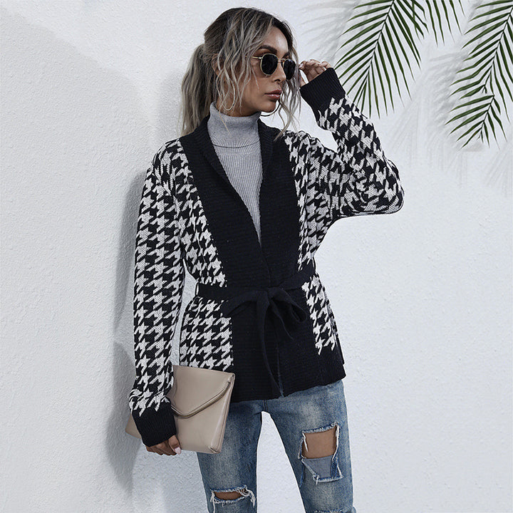 Women's Stylish Cardigan with Bicolor Houndstooth Mune Fashion