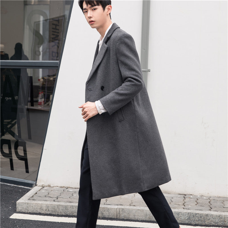Men's long coat made of wool blend with lapel collar and discreet button placket Mune Fashion