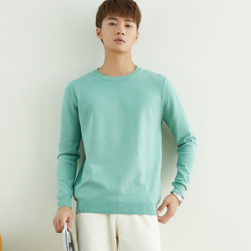 Men's fine round neck sweater made of lightweight fine knit with narrow cuffs