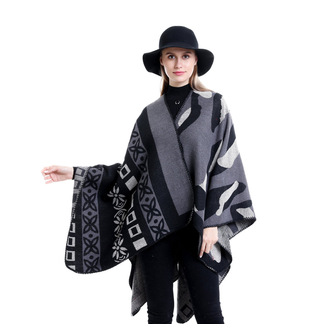 Women's jacquard knit ruana in oversized fit with graphic pattern Mune Fashion