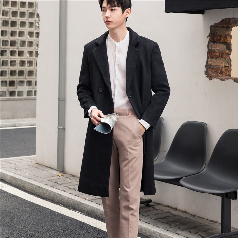 Men's long coat made of wool blend with lapel collar and discreet button placket Mune Fashion
