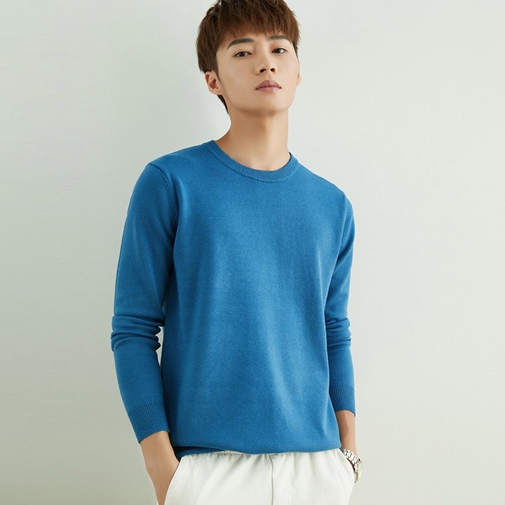 Men's fine round neck sweater made of lightweight fine knit with narrow cuffs
