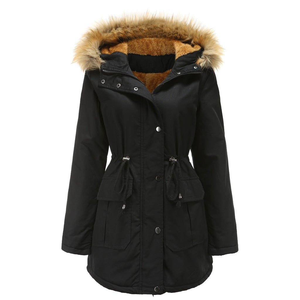 Women’s Warm Outdoor Parka with Detachable Hood and Luxurious Faux Fur Mune