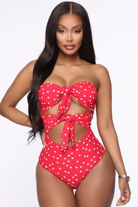 Women One-Piece Swimsuit with Playful Knot Design and Cut-Outs Mune Fashion
