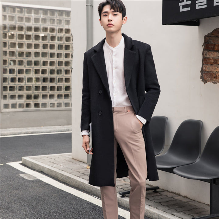 Men's long coat made of wool blend with lapel collar and discreet button placket Mune Fashion