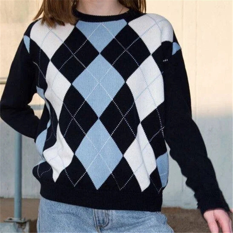 Women’s Argyle Knit Sweater with Round Neck and Ribbed Hem Mune Fashion