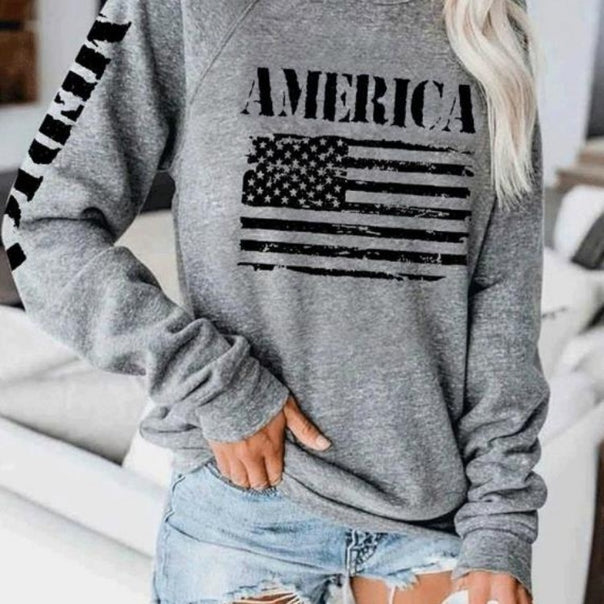 Women's sweatshirt with raglan sleeves and vintage flag print Mune Fashion
