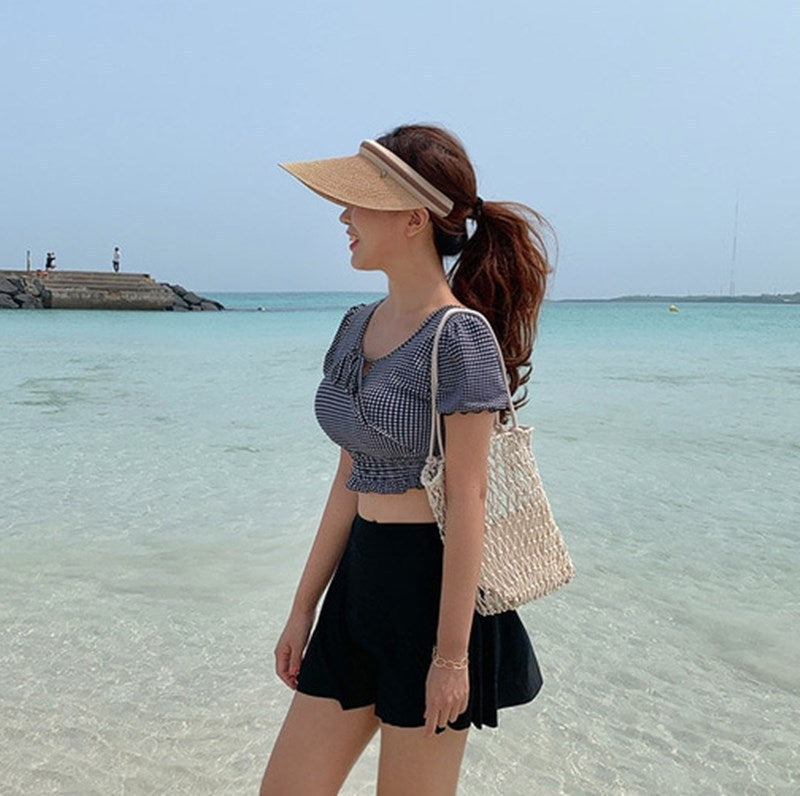 Ladies Cropped Top with Ruffled Hem and Charming Checkered Pattern Mune Fashion