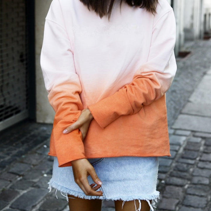 Women's Oversize Dip-Dye Sweatshirt with Gradient and Straight Hem Mune Fashion