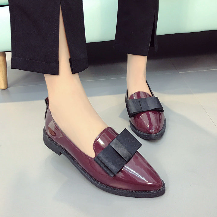 Women's elegant patent loafers with decorative bow and lightweight platform sole Mune Fashion
