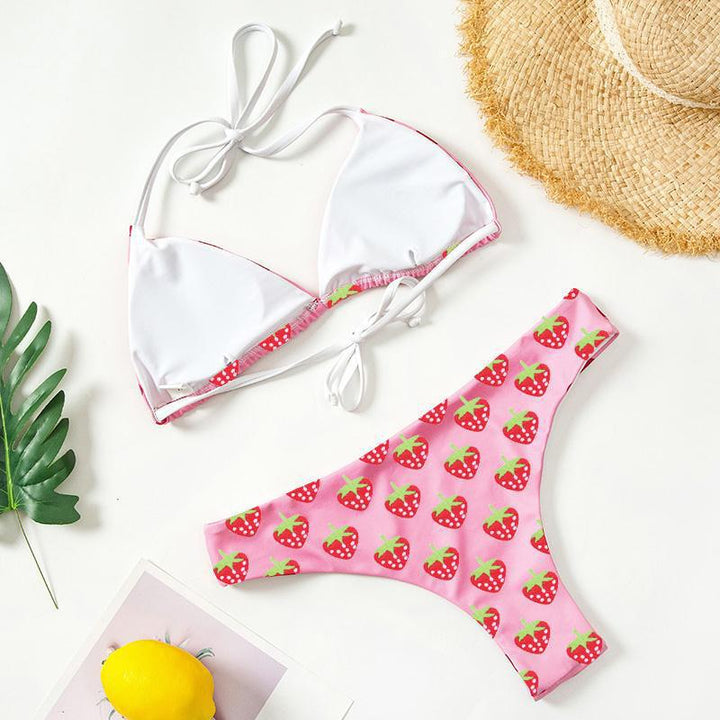 Women's triangle bikini with fruity strawberry print Mune Fashion