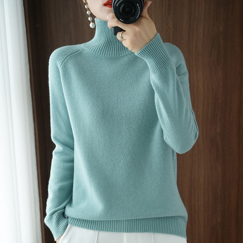 Women's turtleneck sweater made of cashmere blend with fine ribbed texture and dropped shoulder Mune Fashion