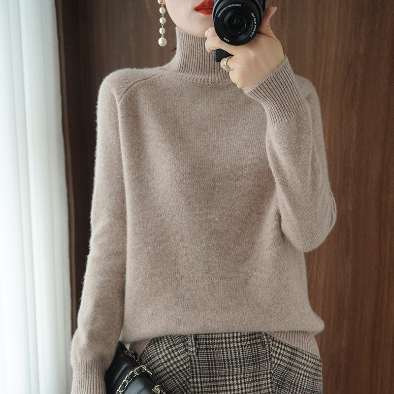 Women's turtleneck sweater made of cashmere blend with fine ribbed texture and dropped shoulder Mune Fashion