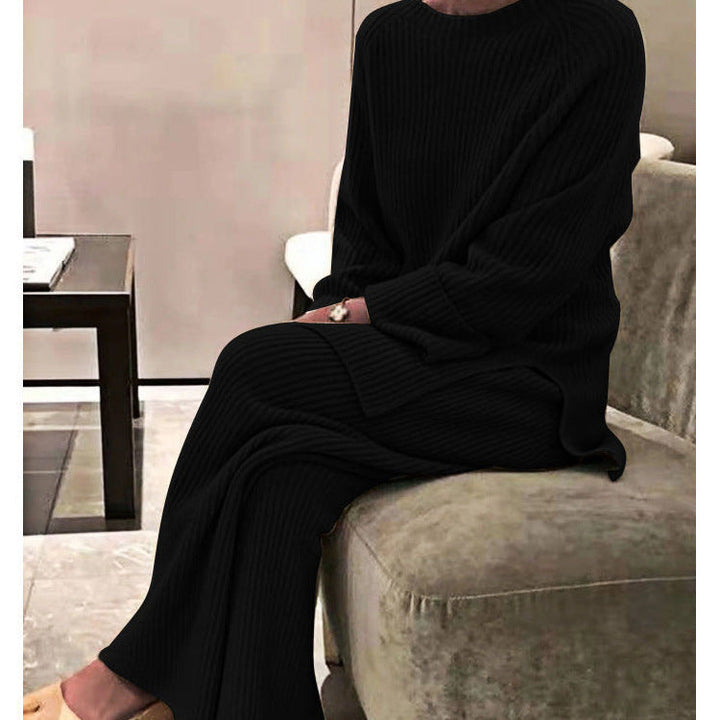 Ladies Comfortable Knit Suit In Modern Rib Design Mune