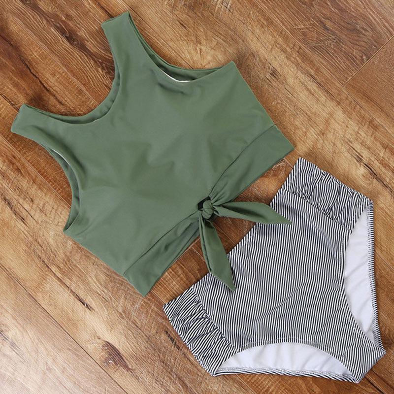 Women's Sporty Bikini Set with Fashionable Crop Top and High-Waisted Brief Mune Fashion