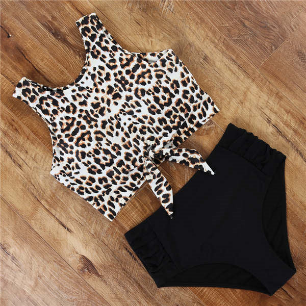 Women's Sporty Bikini Set with Fashionable Crop Top and High-Waisted Brief Mune Fashion